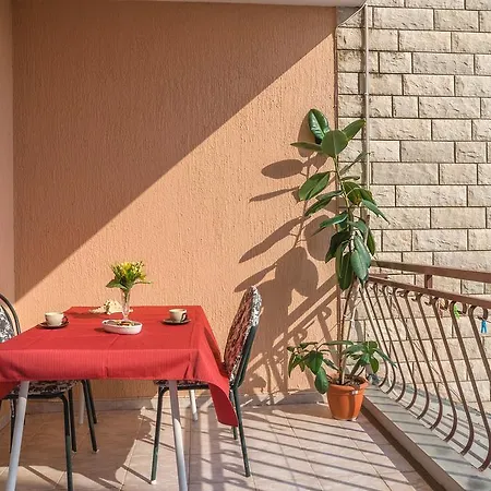 Guest house Sutic Promajna