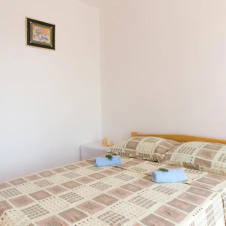 Sutic Guest house 3*